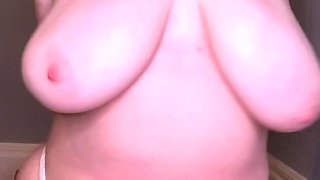 Big boobs milf masturbates with her dildo