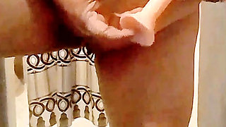 Alone at home, everyone's gone and I don't even have a cuckold to visit me. Does anyone want to fuck me?