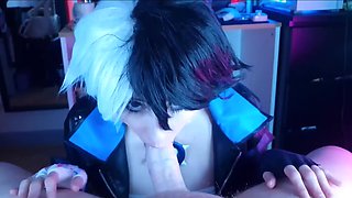 Cosplayer teen shows her roomie a new costume POV