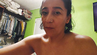 BEAUTIFUL MATURE TITS FUCKS A SMALL COCK