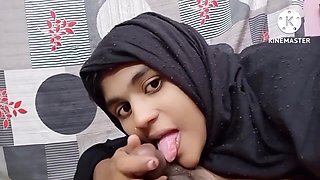 Indian Muslim Bhabhi Fuck His Stepsons