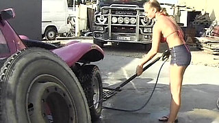 Amazing French Dolls Having Hot Lebian Outdoor Action
