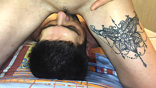 MY WIFE SITS ON HER FACE AND PEES IN MY MOUTH!! SQUIRT IN THE MOUTH! TYACHET!