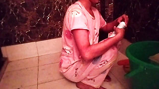 Muslim girl ka bathroom MMS video hua leaked