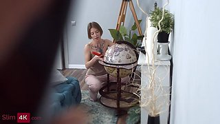 Stella Bliss - The guy caught his girlfriend with a vibrator