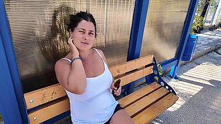 The Stepmom Was Waiting For The Bus, But Waited For A Dick In Mouth With A Huge Portion Of Sperm