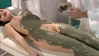 She Was Supposed to Get Just a Mud Pack It Turned Into a Sperm Fight