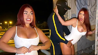 I got naughty at the Bucaramanga bus station and the security guard caught me -