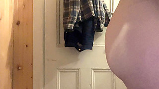 Hana Take a Cup Water Clean Her Pussy in the Bathroom