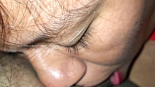 I convince my friend Paola Rios to give me an oral