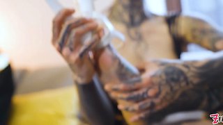 Burlesque Tattooed Minxs Big Tits Strap-on Fuck