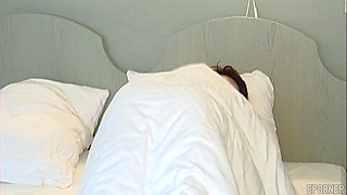 Spicy naked mom thrilling xxx video