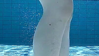 Swimming Fetish - Underwater Swimming Naked
