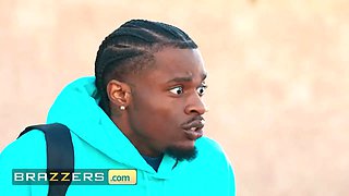 Brazzers - Penny Barber’s car jerking off turns into a steamy hookup with a big-cock college stud