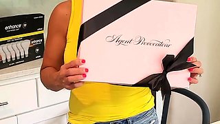 Cute amateur brunette naughty in solo jerking show on camera