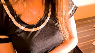 Hot amateur Asian GF toys sucks and fucks