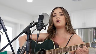 Scarlett Alexis carries a tune, carries a scene, fucks hard