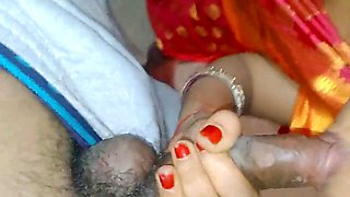 New housewife Sonam gets a deep creampie from her husband