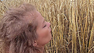 The Photographer Fucked the Model at a Photo Shoot Right in the Field.