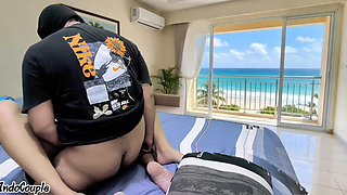 Bokep Indo Janda Sange Minta Dientot Kurir Paket mantab cewe nya