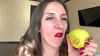 Swallow Bite Seduction POV