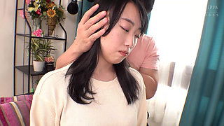 Etsumi Yuyu - Cute Face but a Total Horndog! Loves to Swallow, Natural Slutty Masochistic Girl