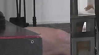 Mistress Natasa Ignores Slave Picture in Picture