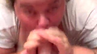 SHE SHOOTS THE JIZZ ON HER OWN FACE!