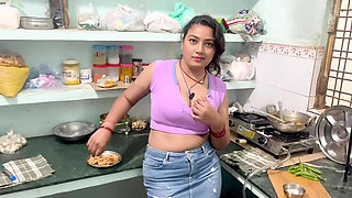 Hotty_ragini's Sahar Bhabhi First Time Devar Sex in Kitchen Tight Pussy Viral Video