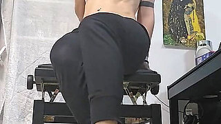 Slippers Shoeplay and Dangling Hot Seduction