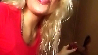 Hot MILF Gloryhole