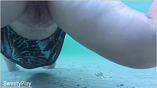 Underwater Creampie Coz Stranger Cum Inside Me On The Beach