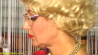 German stepmom with glasses deep fingered