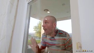 Jennifer Exxotics Big Tits And Big Cock Shatter Halle Hayes Resistance Before She Fucks Back With