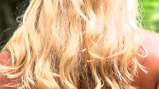 Naked in Mexico - Courtney Sins in the buff