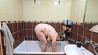 Busty BBW Shows Her Big Natural Tits and Shaves Her Pussy - Hot Shower