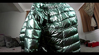 Shiny Leggings Cameltoe, Downjacket Play & Anal Plug Solo Fetish
