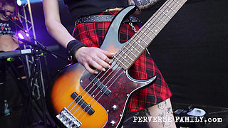 Perverse Family 58.2 (season 5): Fucking During the Concert