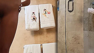 Small Boobs for the Win