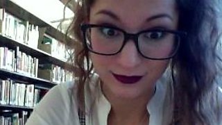 Amateur webcam girl masturbate big dildo