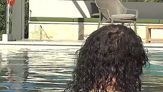 Behind the Scenes of All Natural MILF Julia North Underwater Soft in the Pool