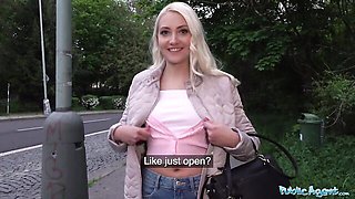 Helena's blowjob scene
