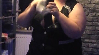 Sexy Housewife in a Lab Coat Cleans Intensively with Sexy Dildos