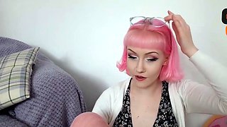 Cute fledgling dame enjoys her super hot solo session