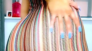 Blonde solo jerking off