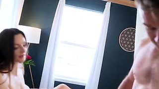 Sunnyskye Misshex Swinger Couple Threesome with Unicorn