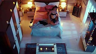 Tu Haan Kar Ya Naa Kar A Bold Hindi Webseries Depicts