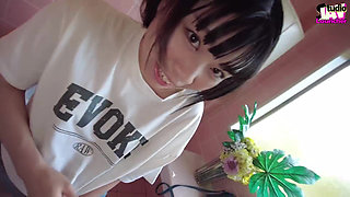 Splash Fever - Ready to Watch Her Finger Herself Into a Full Spray? Chapter-1