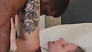 Shante Spice Gives GILF Loving to Bobby Grey