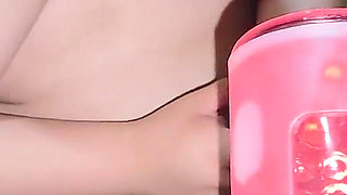 This 4D Auto Male Masturbator From Brand Avidloveplay Makes Me Cum on Her Face